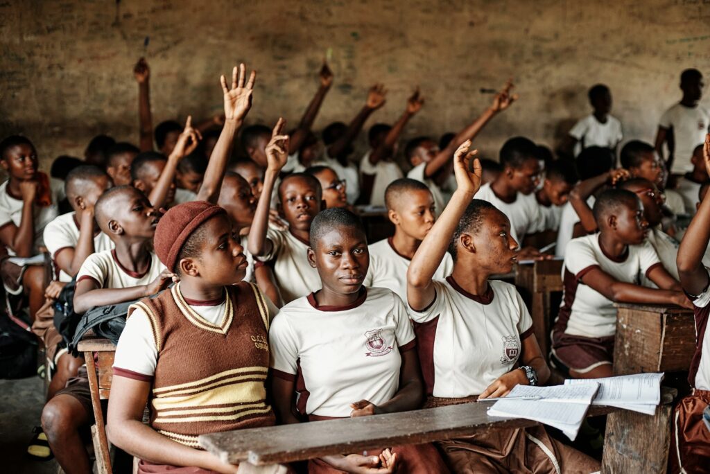 Élèves en salle de classe